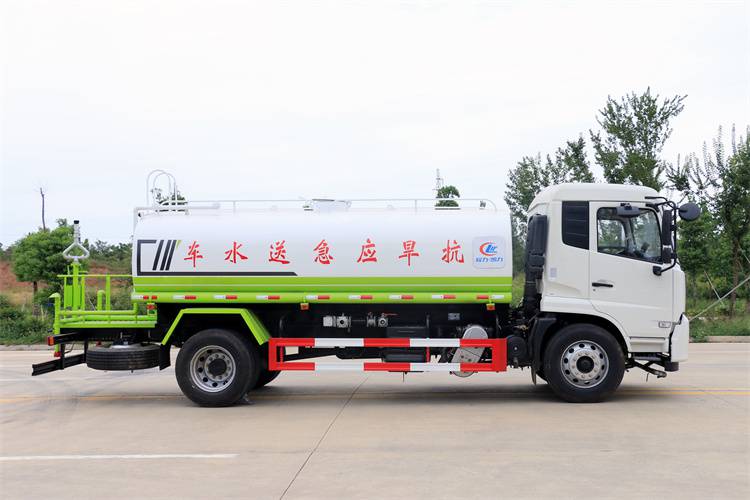 多功能绿化洒水车东风10吨价格表