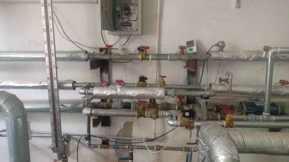 太阳能联箱热水工程