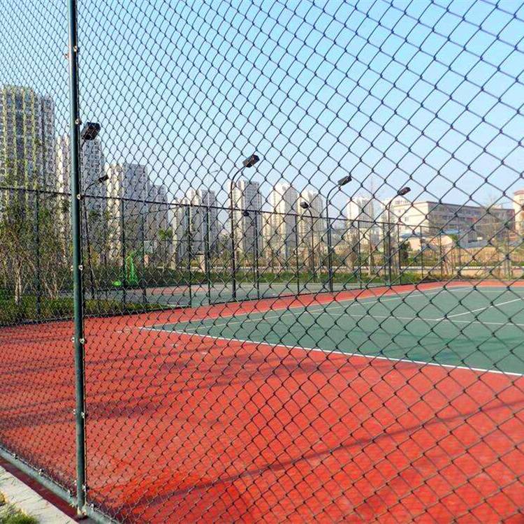 阿勒泰运动场护栏规格/乌鲁木齐球场围栏厂家/新疆围栏网厂