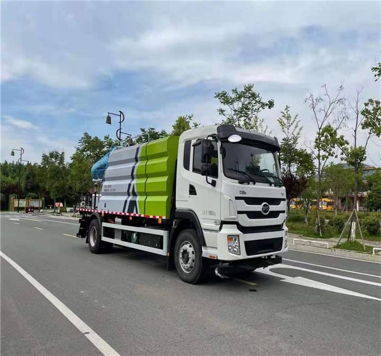 首页>汽摩及配件>专用汽车>道路清扫车>路面洗扫车东风天锦10吨洗扫车