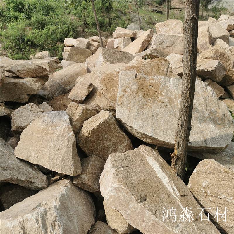 护坡石 乱型垒墙石加工定制 片石挡墙加工定制