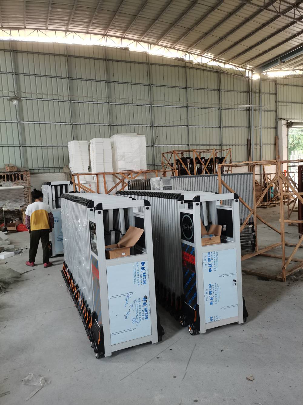 兴业工业大门智能识别