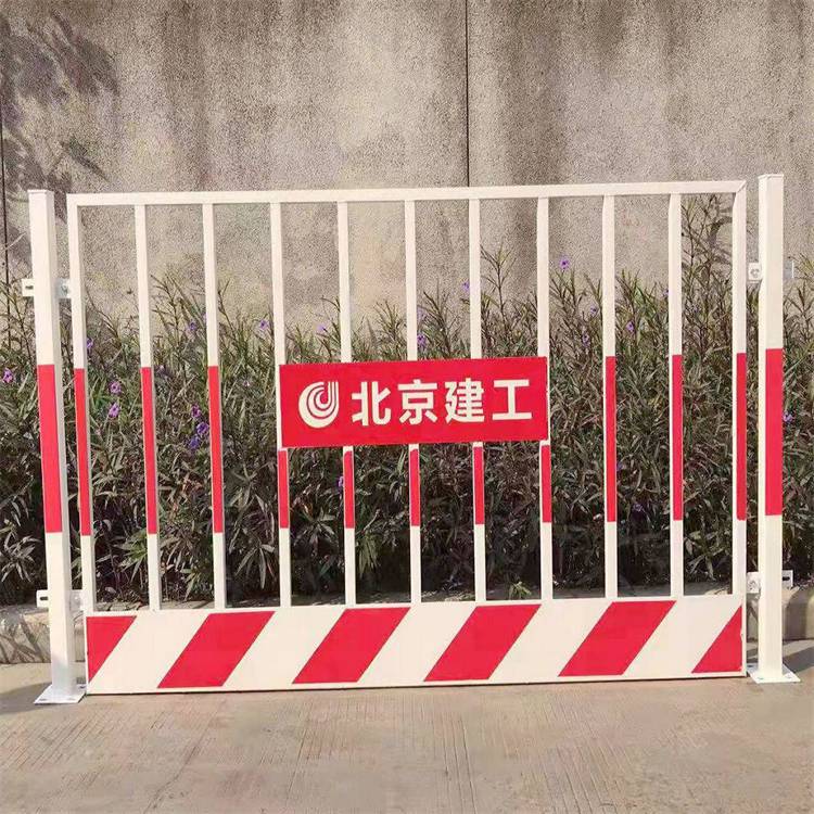 克拉玛依车间隔离护栏供应/乌鲁木齐护栏厂家/新疆护栏网厂家