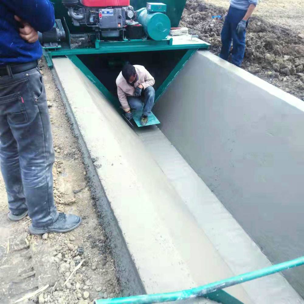 云发防撞墙一次成型机-路沿石自动滑模机 护坡现浇成形机