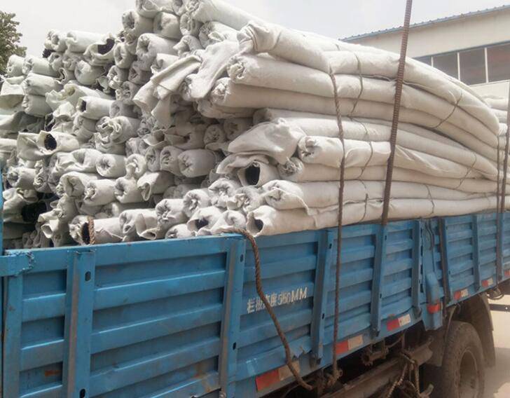 云南省昆明市富民县塑料盲沟土工管-Φ300塑料土工管-Φ200塑料盲沟管