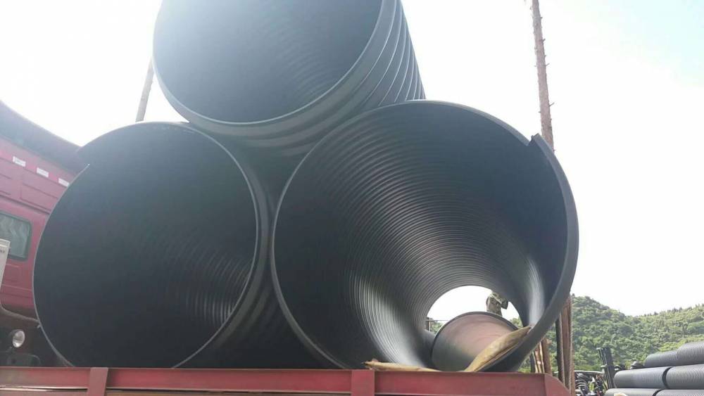 临沧市镇康县HDPE钢带增强波纹管-HDPE缠绕波纹管-钢带缠绕管