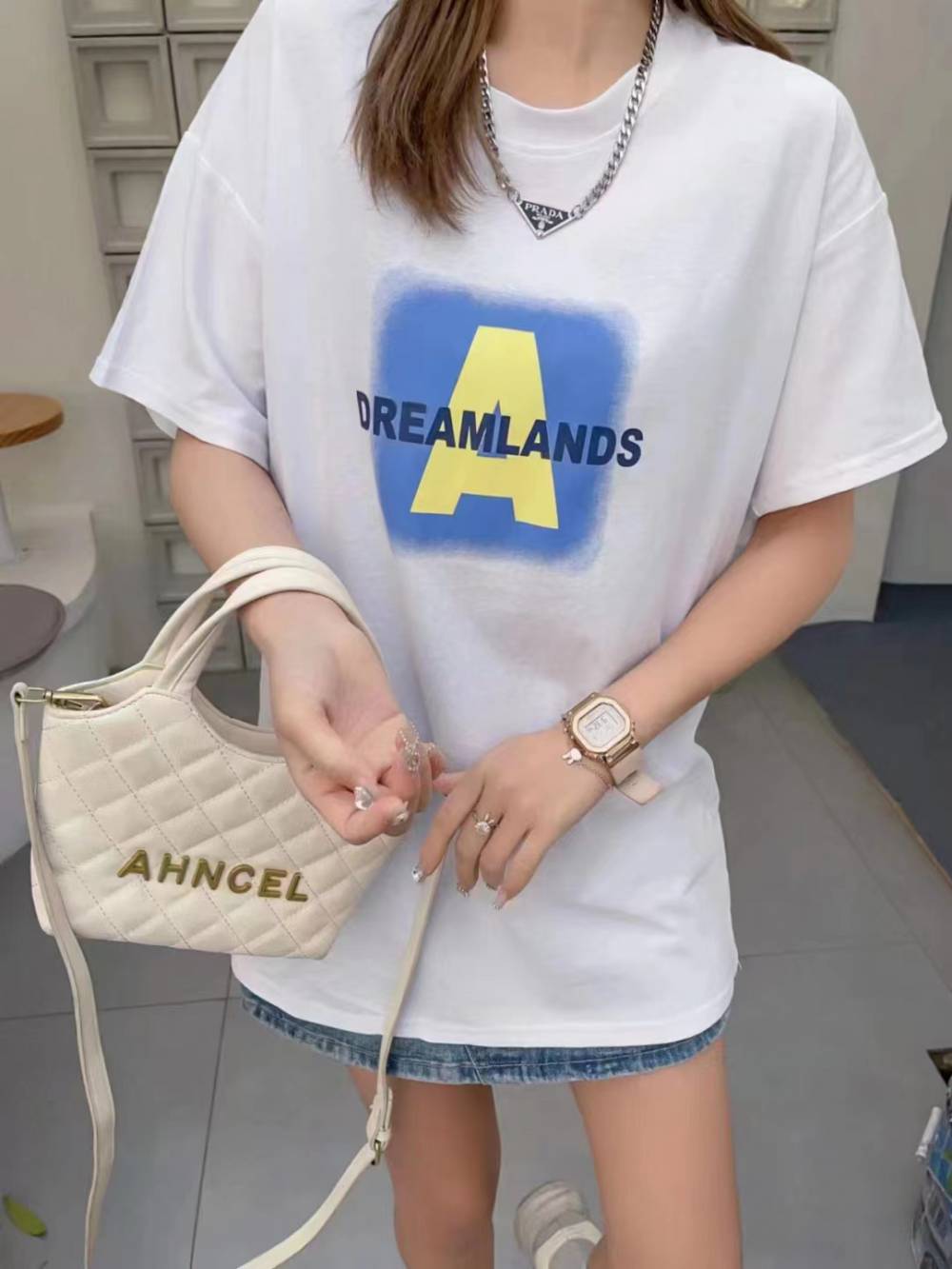 山东莱芜甩货10元服装尾货***美式潮牌体恤