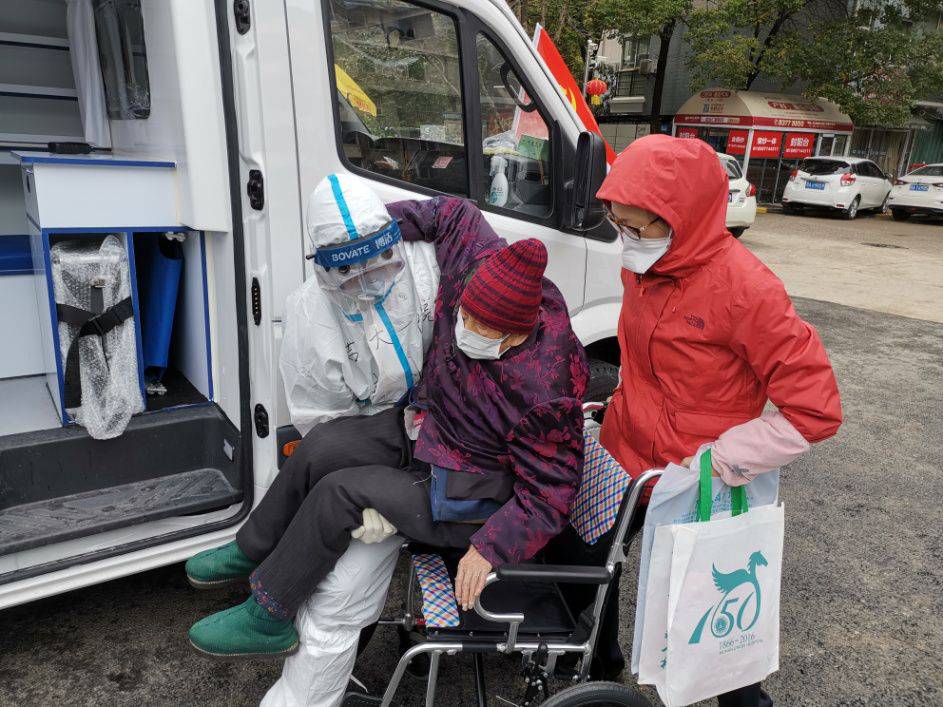 北京长途跨省护送-私人长途救护车-全国联网