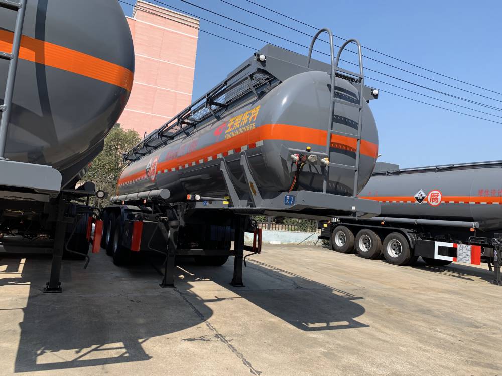 特运牌罐车,化工废液衬塑罐车, 酸碱液体罐车批发价格