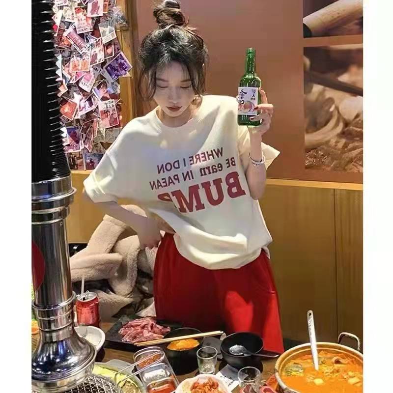 实体店时尚休闲T恤批货源河北邯郸邱县女装短袖衫厂家时装夏季短袖T恤批发商