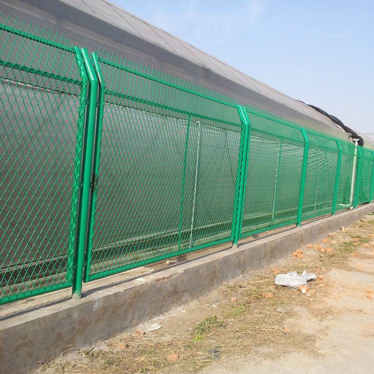 高速公路围栏网道路双边丝护栏网 果园双边丝护栏网 双边护栏网