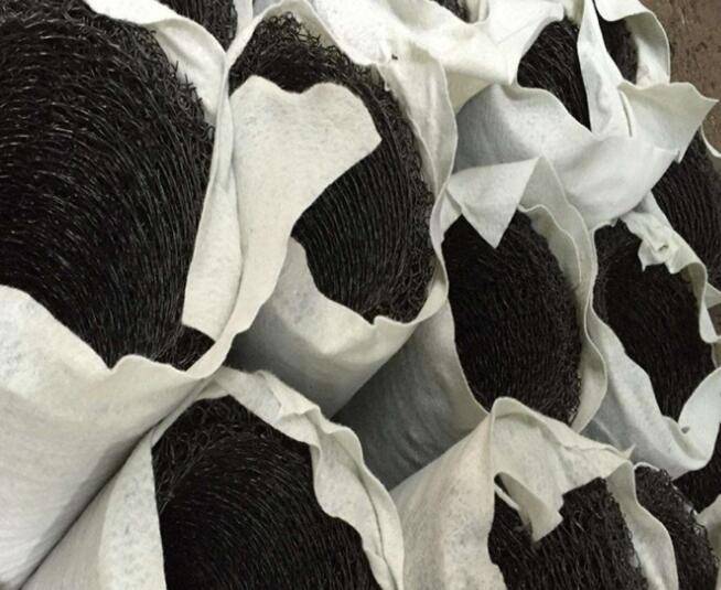 保山市腾冲县塑料盲沟土工管-Φ300塑料土工管-Φ200塑料盲沟管