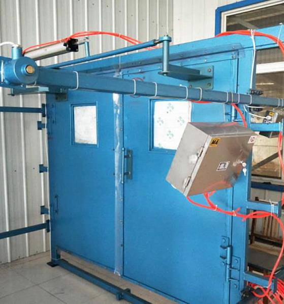 郭楞全自动无压风门矿用自动风门和利隆厂家