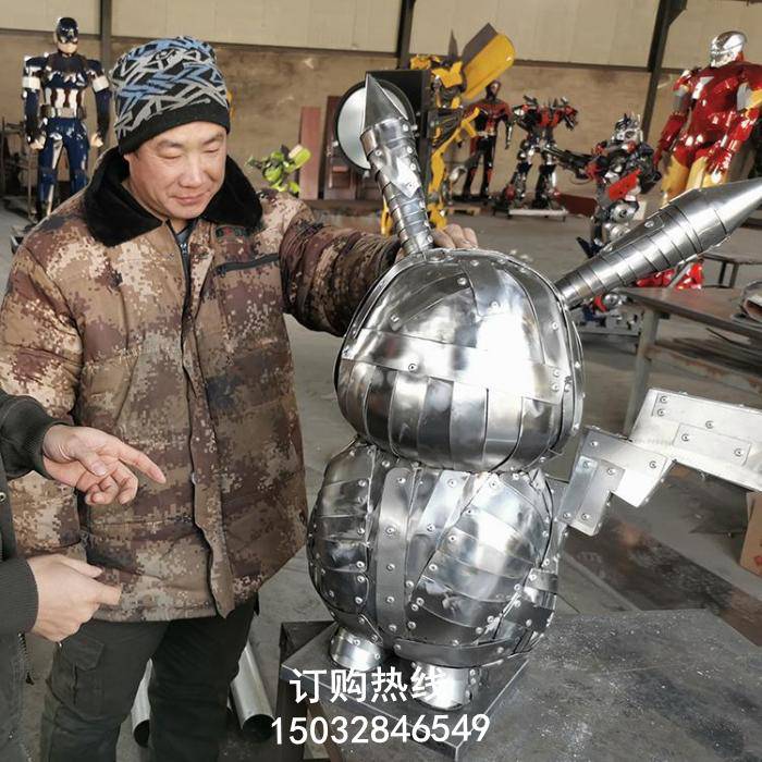 几何***蜂雕塑厂家 景观概念 拉丝***蜂雕塑厂家 