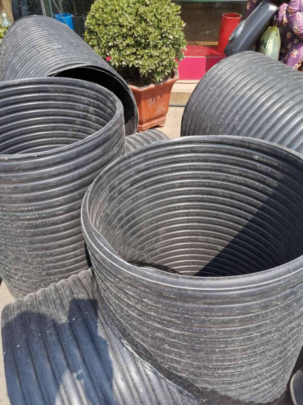 云南省楚雄州HDPE钢带增强波纹管-HDPE缠绕波纹管-钢带缠绕管