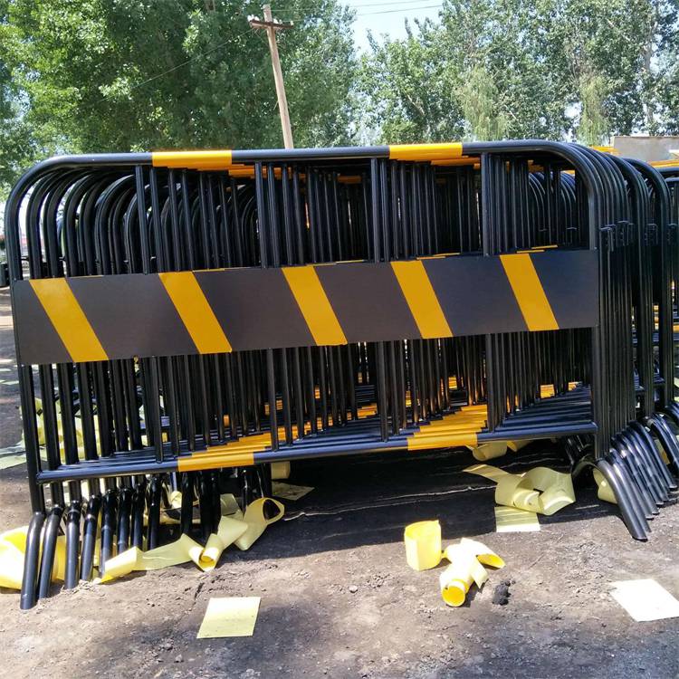 伊犁车间隔离护栏价格/乌鲁木齐护栏厂家/新疆护栏网厂家