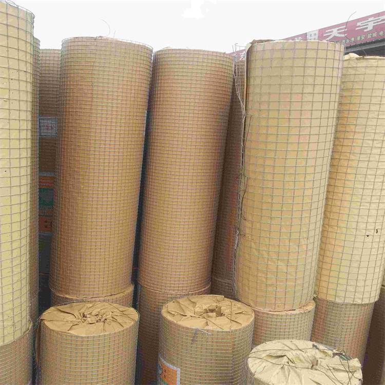 阿勒泰铁丝网片介绍/乌鲁木齐电焊网厂家/可用作外墙保温网