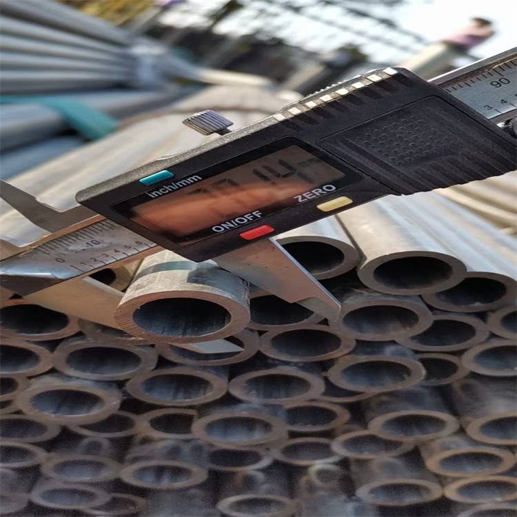 富鹏源管业 焊接钢管Φ121*6 欢迎下单