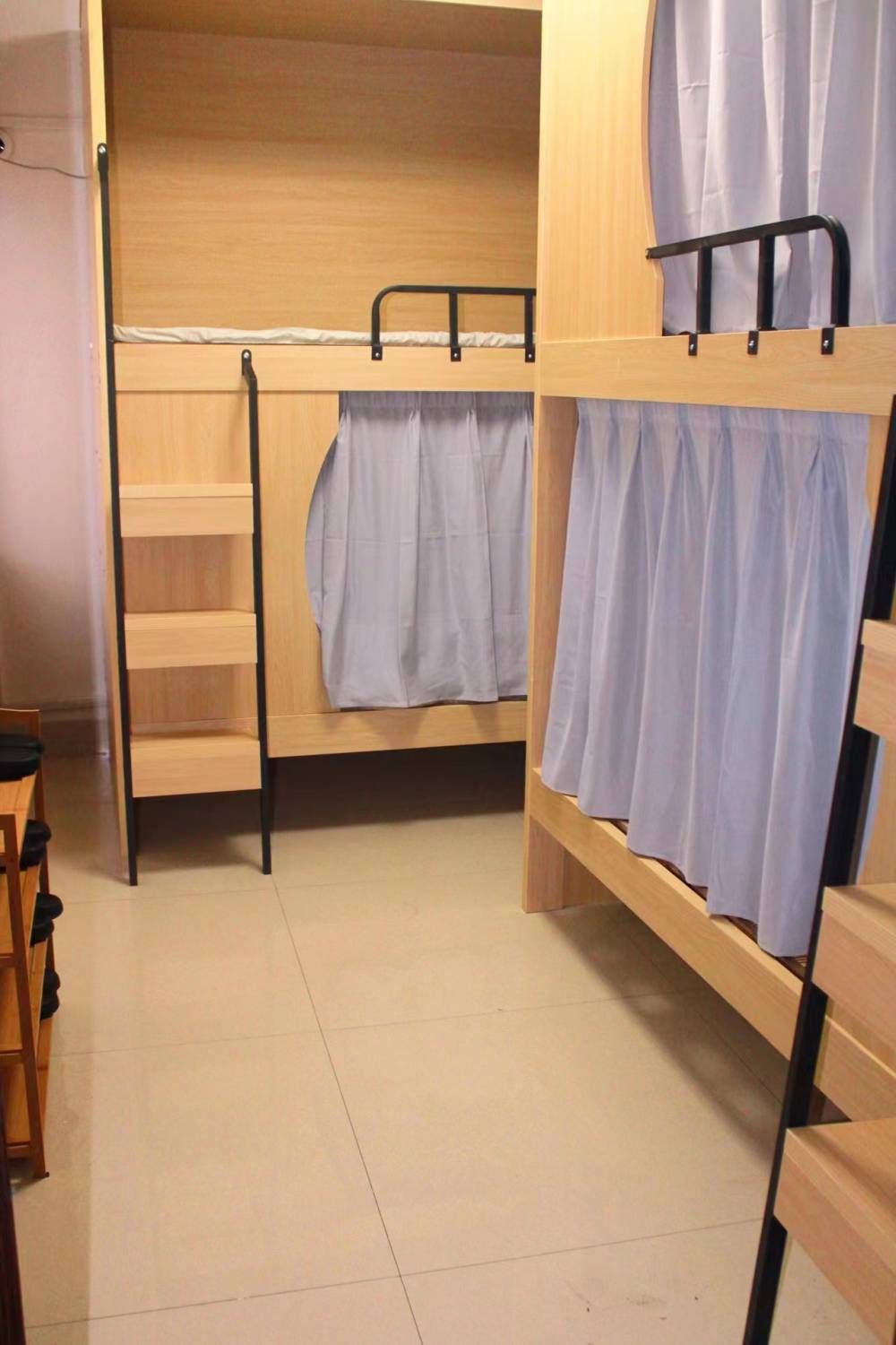 陵县公寓太空舱上下床