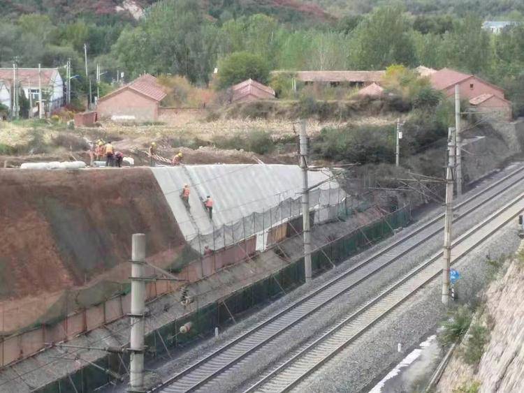 黑龙江鹤岗钠基膨润土防水毯厂家——直击