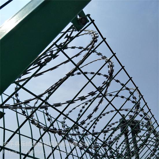 郑州镀锌刀片刺绳厂家新密围墙防护偃师防护网