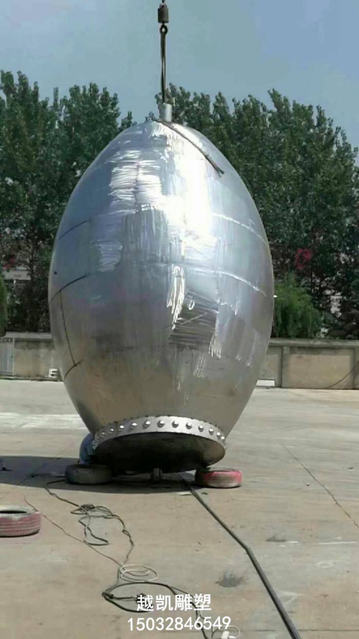 铁艺锣鼓雕塑厂家  美陈雕塑 空中锣鼓雕塑厂家 