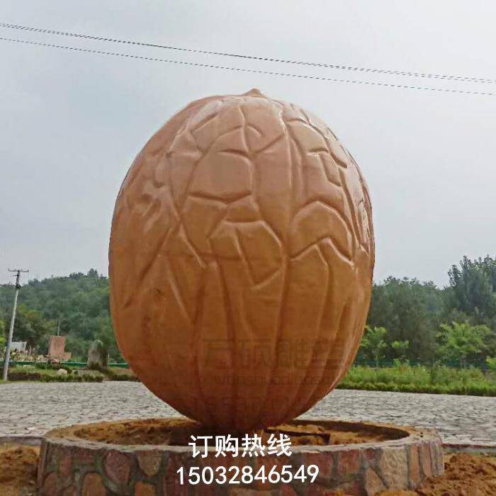 彩绘核桃雕塑厂家 欧式风格 钢管核桃雕塑厂家 动态雕塑