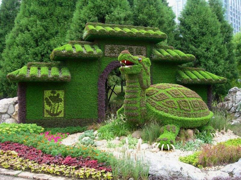 陕西西安花篮摆件造型绿雕尤加利作的绿雕定制