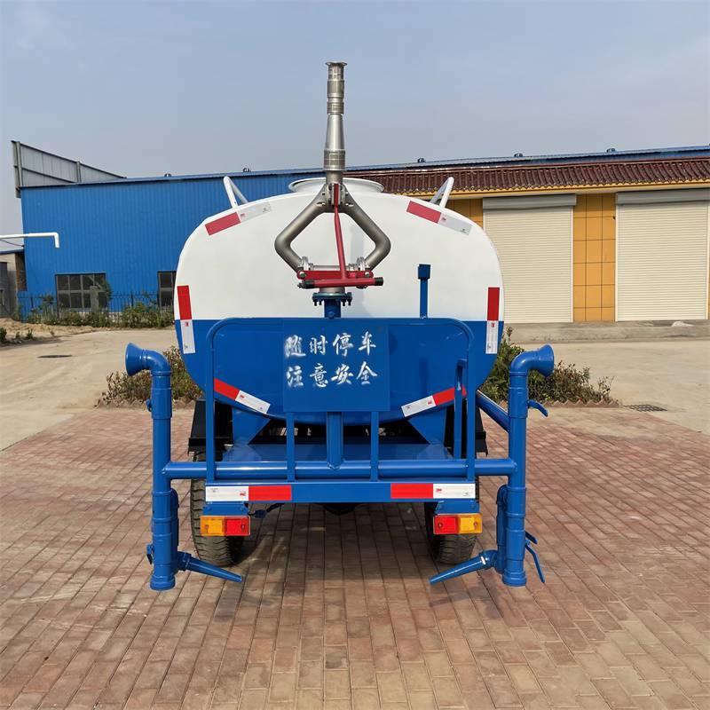 小型三轮洒水车出售 晟宇 环卫洒水车 三轮洒水车出售