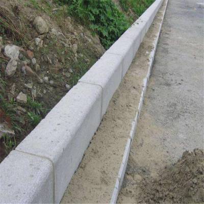 马路牙子
