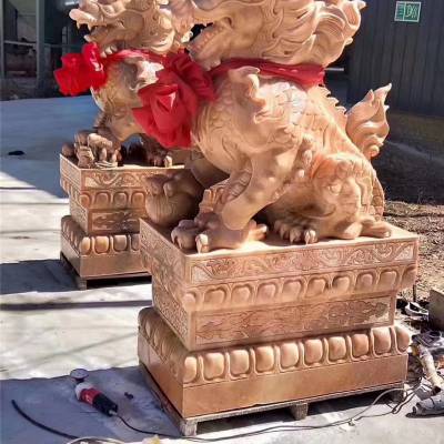 石雕晚霞红麒麟门口一对青石麒麟汉白玉麒麟