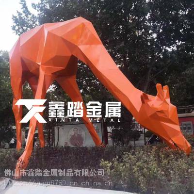 现代公园草坪动物雕塑仿真不锈钢块状长颈鹿雕塑仿真不锈钢动物摆件