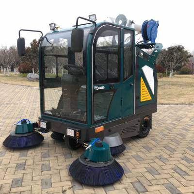 驾驶式电动扫地车物业小区小型电动清扫车新能源扫路机加大尘箱效率快