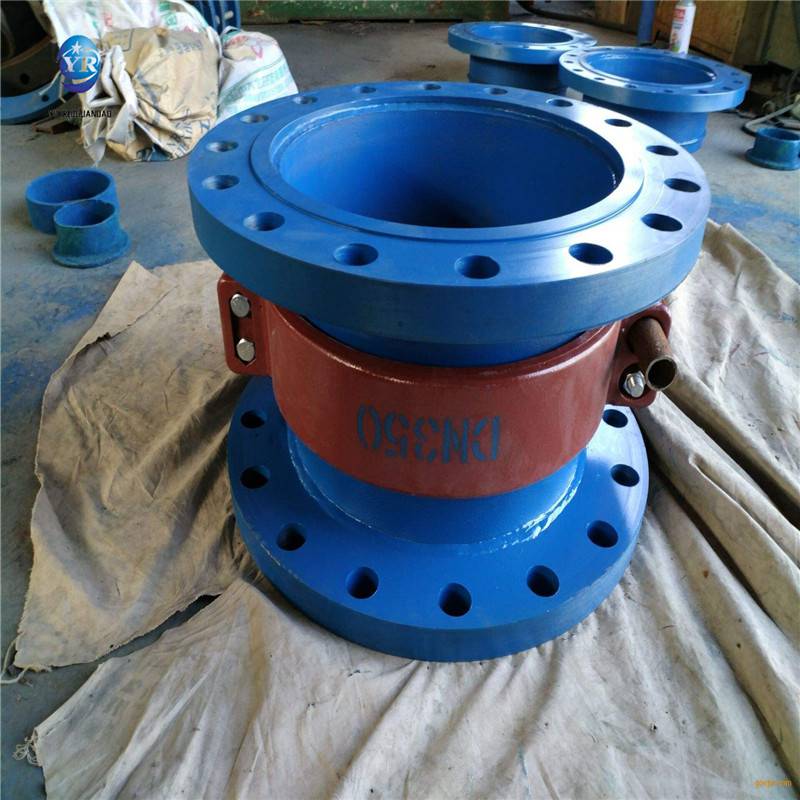 钢制柔性管接头dn450pn16钢制接头厂家河北沟槽管件价格图片