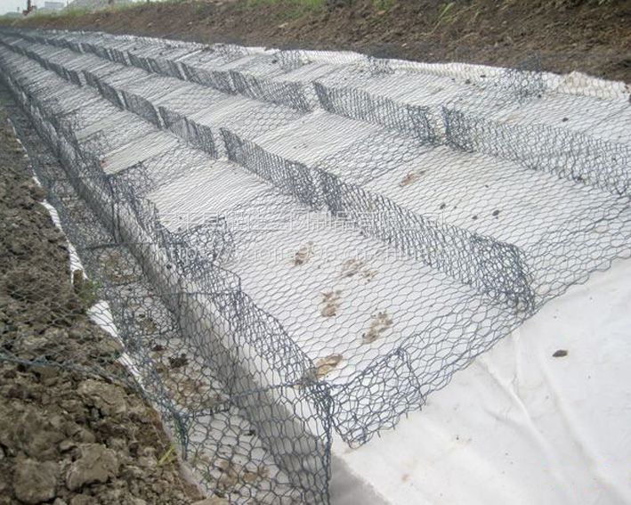河南南阳河道石笼网兜加固河堤格宾网防汛铁丝石笼可定制