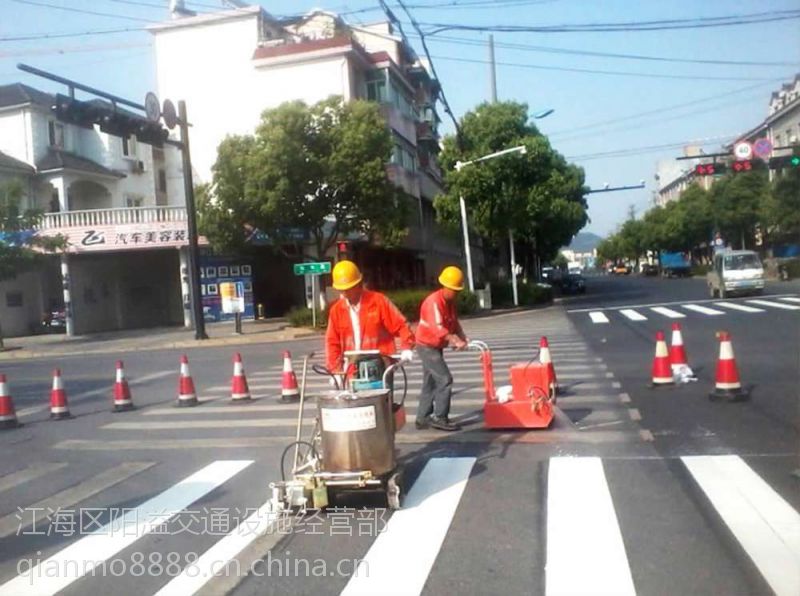 江门道路标线 沙坪停车场标线 新会热熔标线施工队工程承包