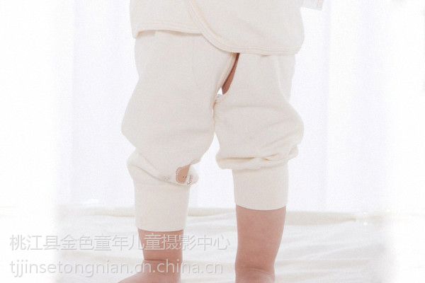 供应桃江金色童年 夏天给宝宝穿开裆裤的危害?