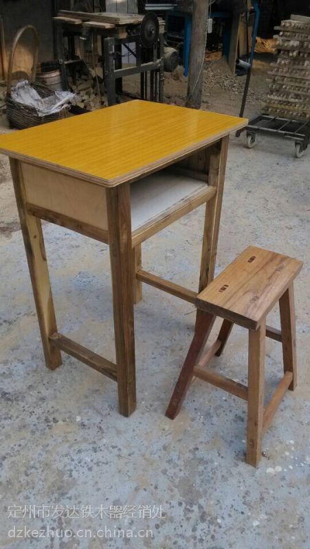供应中学生课桌