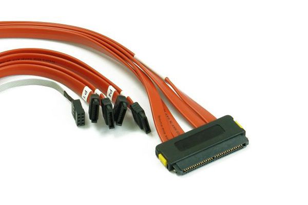 供应sff8088对4xsff8482连接线sas线26p对4sas29p1mgoer线缆