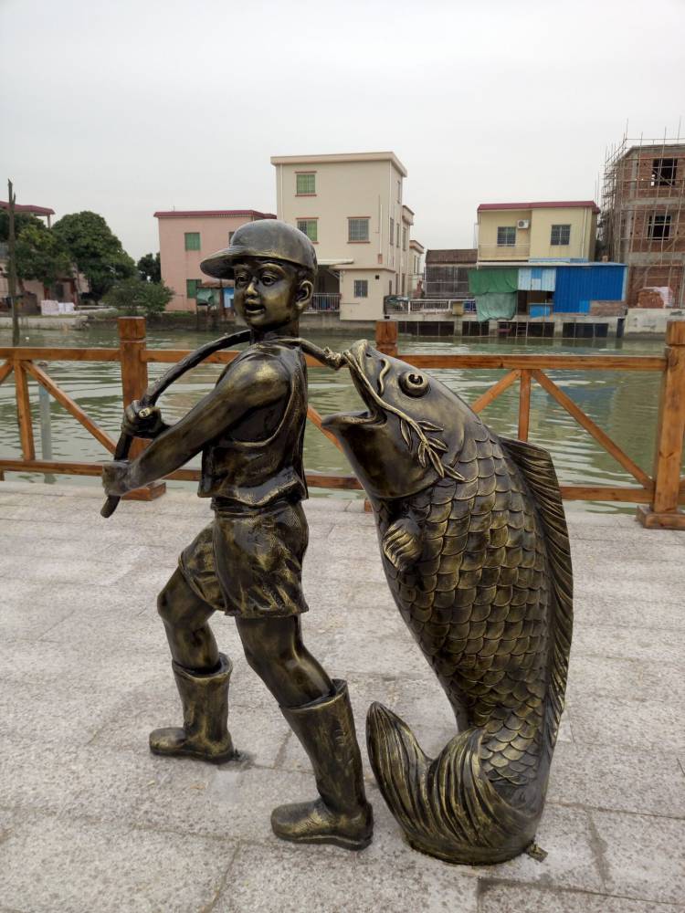 海边渔村景观雕塑渔民夫妇渔翁造型摆设铸铜雕像玻璃钢卖鱼女铜像座椅