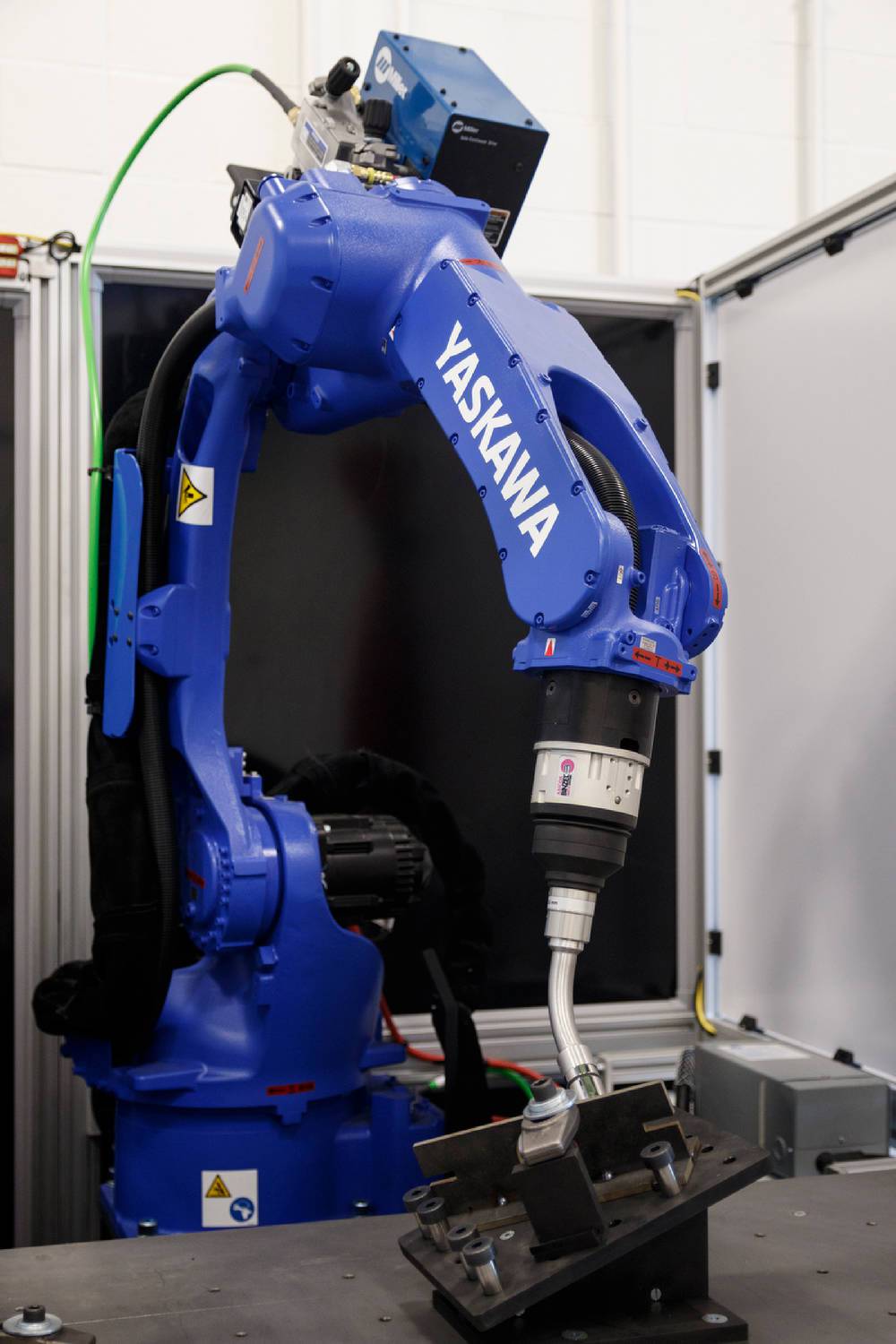 天津abb冲压工业机器人码垛机器人底座码垛机器人操作手册箱装码垛