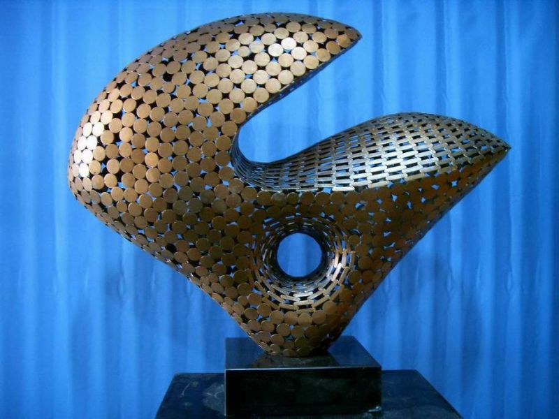 供应香港不锈钢鸟蛋雕塑摆件，抽象金属工艺品 不锈钢金属工艺品 酒店配饰金属工艺品