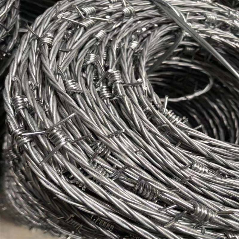 围栏刺绳防爬刺线防盗铁丝图片