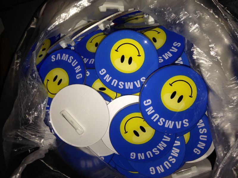 供应亚克力滴塑工号牌有机胸牌安全标识牌滴胶标牌6年老店