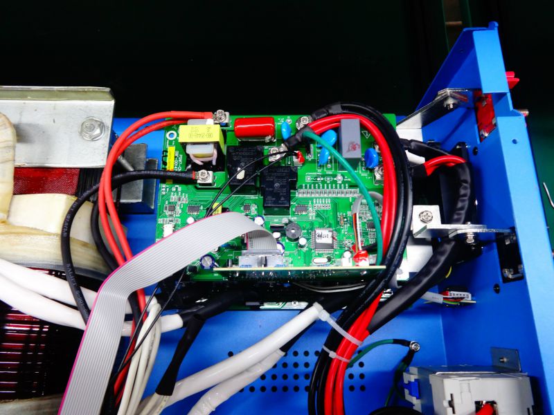 三美瑞8kw10kw12kw24v48v35a100a电流可调纯正弦波工频逆变器