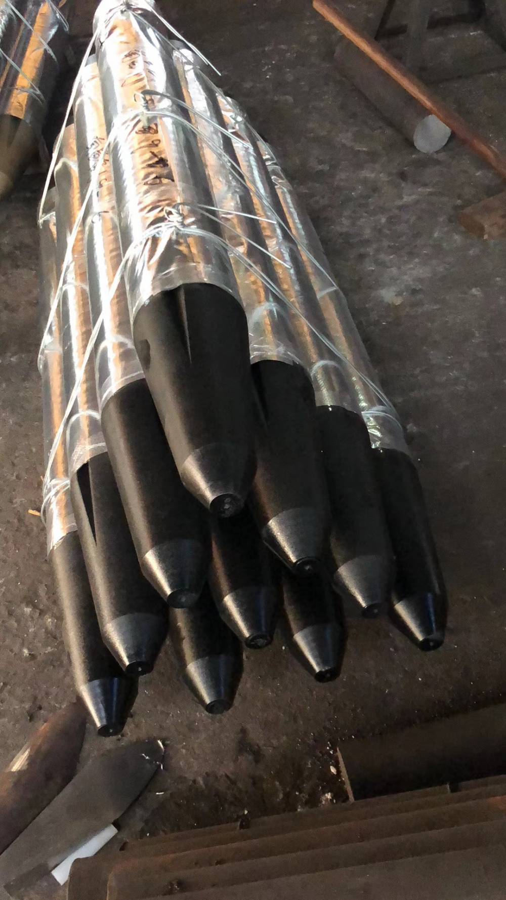 挖掘机炮头195钎杆平头炮锤钎杆可定制工厂发货