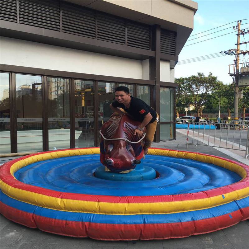 骑牛机游乐设备斗牛机广场电动斗牛机儿童娱乐斗牛机娱乐