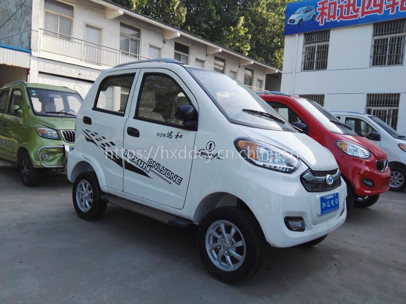 和迅电动四轮车大功率电机爬坡王油电两用续行里程价格适中