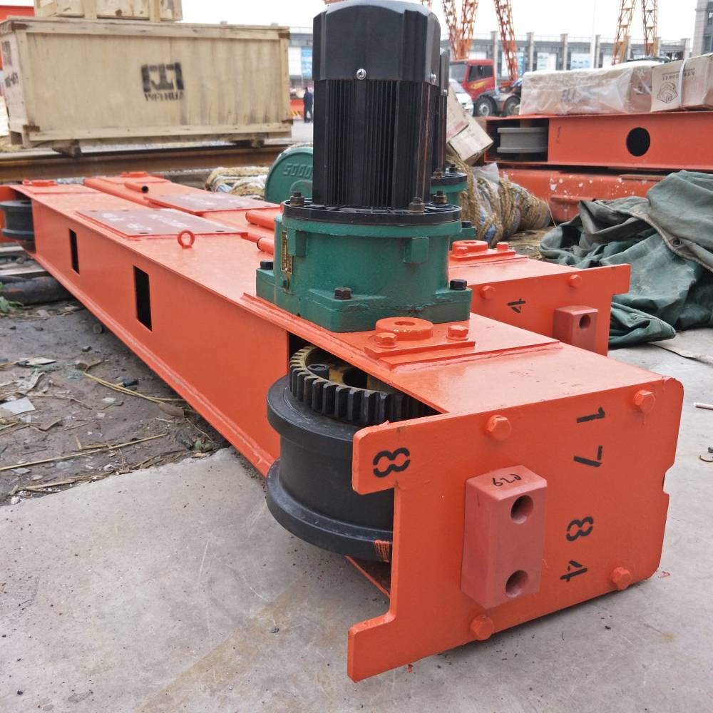 双梁起重机悬挂端梁300190047天车行走端梁u型槽