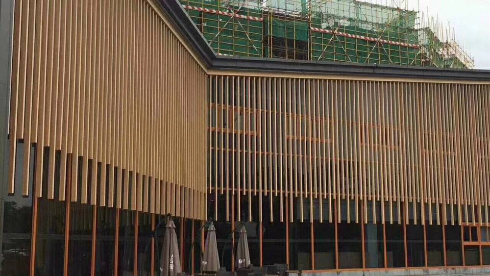 外立面铝方通广东铝方通厂家室外铝方管幕墙